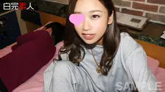 一度寝たらなかなか起きない彼氏の横でオッサンとSEXのサムネイル画像