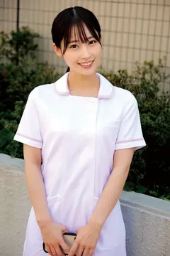 とにかく優しい！そしていつも笑顔の現役ナースが挑戦！？白衣の天使が超全身舐め究極ご奉仕！！唾たらし唾のみベロキスしまくり！ふやけるまで全身舐めつくし、カチカチに反り返ったオチ○ポで連続中出し！外科勤務25歳勤続3年目美人肉食系ナース産婦人科21歳勤続1年目色白スレンダーナースのサムネイル画像