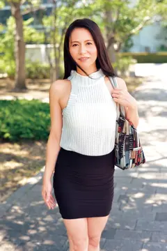 三十路～五十路まで集めました！ 食べ頃熟女 50人 5時間BESTの4番目のサンプル画像