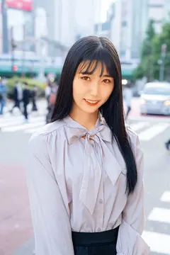 出ちゃってます…ため息が出るほど美しい人妻たちが街中でナンパされて○○○まで…4時間 素人妻12人のサムネイル画像