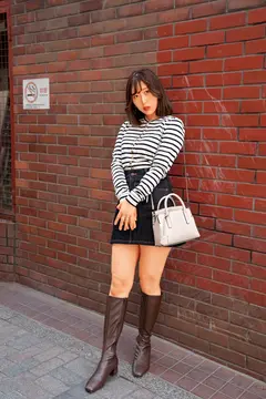 出ちゃってます…ため息が出るほど美しい人妻たちが街中でナンパされて○○○まで…4時間 素人妻12人の4番目のサンプル画像