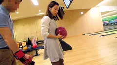 【全身性感帯】どこに触れてもイクほど感じる美人妻達と… おじさんぽ4時間BEST AVよりエロいエッチ見たくない？ 4人の美人妻たちと下町探索お散歩デート。おじさんに足を絡めて中出しさせる奥さんたちの敏感反応が超ヤバい！ å浜崎真緒 佐々木恋海 芦名ユリア 葉月可恋の6番目のサンプル画像