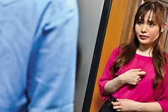 「女の子のおマ○コに挿れてみる？」向かいの部屋に住んでいるLGBTの童貞くんを誘惑する欲求不満タダマン妻 前嶋美樹の10番目のサンプル画像