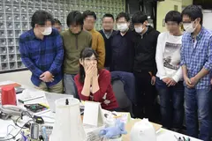 SOD宣伝部入社2年目 市川まさみ 打ち合わせ中・お掃除中・出張中・資料作成中にいきなり挿入・・・でも感じちゃう敏感なカラダ！即ハメSEX4本番！の9番目のサンプル画像