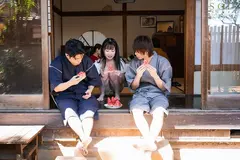 夏休み久々に遊びに来た従妹は従兄弟全員を誘惑して凄テクでヌキまくり！合計10発！！ 朝田ひまりのサムネイル画像