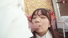 イルミネーションを見に来ていた冬休み中の女子大生さん 「半裸で移動販売してみませんか？」お客さんにバレないよう10分おきに過激になる下半身イジられミッションに耐えられるか！？の9番目のサンプル画像