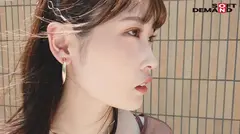 10発の精子をぶっかけ、ごっくん、ついには初めての生中出し 天然かのんのサムネイル画像