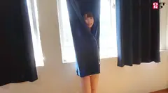 現場裏でパソコンを叩くプロモーション部の若手女子社員に突撃！野球拳プロモーション部 岡副美紀の4番目のサンプル画像