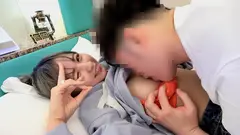 挿入すると即イキしちゃう敏感ギャル女優「宮崎リン」ちゃんがお気に入り男優にドッキリ仕掛けてガチハメ撮り！の5番目のサンプル画像