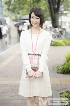 ｢童貞くんのセックスの練習相手になっていただけませんか！？｣ 街中で声を掛けた綺麗で心優しいOLさんが素股でセックス指南！のつもりがヌルっと入って赤面筆おろし！の7番目のサンプル画像