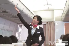 麻生希 美人CAの卑猥な腰つき 欲情AIR LINEの7番目のサンプル画像