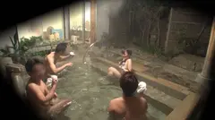 みな(22) 石和温泉で見つけた卒業旅行中の美巨乳女子学生のお嬢さん タオル一枚 男湯入ってみませんか？の4番目のサンプル画像