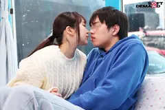 「童貞くんのオナニーのお手伝いしてくれませんか…」街中で声をかけた母性溢れる優しい巨乳女子大生が童貞くんを赤面筆おろし！のサムネイル画像