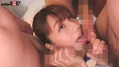 母親みたいに慕われるスイミングスクールの若妻講師 水瀬美弥 33歳 最終章 スポーツジムの勤務中に間男達と不倫SEX お仕事の合間に呼び出しナマでハメまくる 生中出し不倫密会の9番目のサンプル画像