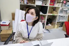 SOD女子社員 身バレNG人妻社員 「家族もいるので…」と今までマジで一度も撮らせてもらえなかった巨乳と噂の3人の若妻社員たちに、本気の本気で撮影交渉し続けたら、マスク着用を条件に出演してもらえました。の9番目のサンプル画像