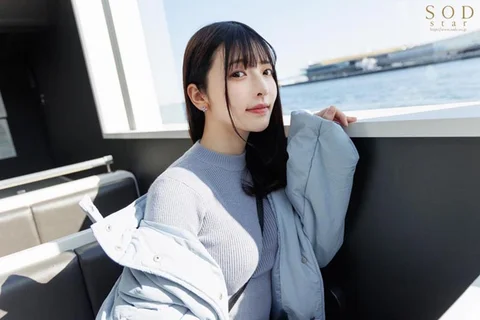 素顔のドキュメント。おじさんと2人っきり一日中ホテルにこもってじっくりセックス。 彩月七緒のサムネイル画像