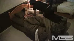 堅物の女房を目隠しして他の男に寝取らせる S(48)R子(48)の6番目のサンプル画像