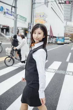 ザーメンレス90日のマジメなフリしたムラムラ精飲マゾビッチ素人。東京 世田谷 ■■■商店街 不動産営業3年目 ごっくん大好き美島由紀さん(仮名・24歳) 焦らして焦らしてごちそう精子をたっぷり口ごっくん膣ごっくんW中出し！発情！のサムネイル画像