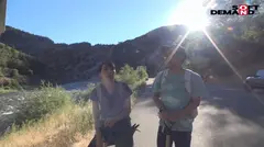 【史上初】こんなAV無かった！！蓮実クレアがアメリカ合衆国コ◯ラド州○ッキー山脈で3億円の財宝を探しに行く企画の14番目のサンプル画像