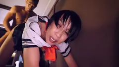 セーラー服は人妻に着せろのサムネイル画像