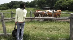 人妻不倫旅行 #185のサムネイル画像