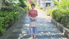 地味なのに神乳I-cupを隠し持つ女教師は潮吹きという秘密兵器を持つ最強エロスペックの素人さんのサムネイル画像