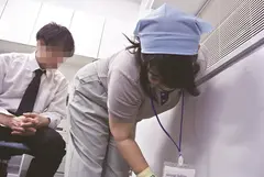 「ヤリたくなっちゃうから、いじらないで～」掃除のおばさんのムチ尻をねちっこく触ってみたら… 180分のサムネイル画像