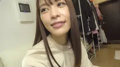 契約すると中出しさせてくれる美脚保険外交員 せりな(24)のサムネイル画像