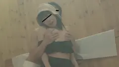 疼く股間に自然と手が伸び愛液の漏れ音がぴちゃぴちゃと室内に響き渡るのサムネイル画像