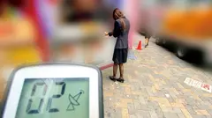 素人美少女とリモコンバイブお散歩 11 -黒パンストキャリアウーマン編- 「もう我慢できません…//」人ごみの中、黒パンスト美脚ガクブル震わせイキまくってしまうOLたち！人生初の羞恥プレイでまさかのエロスイッチオン！車移動中も大胆カーオナニー！最後はホテルで心行くまで生セックス！の15番目のサンプル画像