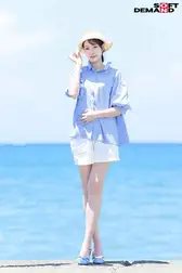 身長177cm 官能的で艶やかな美脚 高村澪 33歳 AV DEBUTのサムネイル画像