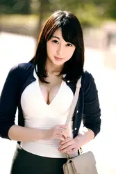 巨乳家系に産まれた爆乳Hカップでウエスト56cm！スタイル抜群過ぎる田舎娘いろはちゃん参上！実家の茶畑手伝いをしている世間知らずの茶摘み娘は経験人数が1人！応募理由は「上京し一人暮らしをする資金に…」AV出演にド緊張状態！初めての電マに困惑するが絶頂の嵐！男優の激しいピストンに思わず「止めて下さい…」何で？「気持ち良くなっちゃうから…」ピュアな茶摘み娘は何度も何度もイカされるのであった…めでたしめでたし♪の13番目のサンプル画像