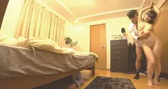 寝取らせ検証 ベッドの下からNTR鑑賞 出張に行ったはずの私がベッドの下に隠れているとは知らず妻は部下(偽物)に抱かれてしまうのか？の12番目のサンプル画像