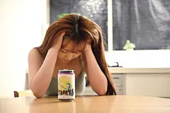 ゴミ部屋化した義父の部屋に放置された大量のシコティッシュを掃除したら逆恨みされ四六時中変態SEXを強要されました…。 結月りあの15番目のサンプル画像