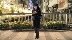 【透明感】【デキる美女】一目でわかる上品なオーラを纏っている銀行員さんが登場！彼女の応募理由が『自信をつけるために来ました♪』撮影に挑戦すれば、ワンランク上に進化できるのではないか！？頑張りますね♪【高レベルボディ】【濃厚3P】美しい曲線美と純白肌にメロメロ～♪濃密3Pで最初から最後までイクイク～♪お口にパイパンとチンポは咥え続ける貪欲さ！エロス覚醒！全力イクイク中イキ連発SEXを見逃すな！のサムネイル画像