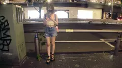 【激かわギャル】【満点フレッシュ】てんちゃん参上！！美少女の応募理由は「少し激しくヤラレたい♪」過去の数々なアブノーマルな経験が原因で普通じゃ物足りない！？【褐色スレンダー】【ちぃぱい】激ピストンで絶頂痙攣イキ大連発！！まさかのちぃぱいも揺れに揺れる！？濃厚で刺激的なSEXを見逃すな！のサムネイル画像