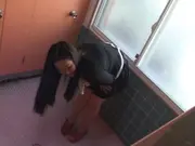 おしっこ我慢の限界 トイレに間に合わず途中で悶絶失態おもらし盗撮の7番目のサンプル画像