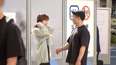 マジ軟派、初撮。 1977 とある企業の美人秘書さんを恵比寿でナンパ！股関節が柔らかい軟体ボディ♪妖艶なフェラテクに柔軟な腰つきの騎乗位はとてつもなくエロい！！の4番目のサンプル画像