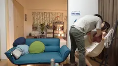 百戦錬磨のナンパ師のヤリ部屋で、連れ込みSEX隠し撮り 210 ヤリたくて久々に呼び出したハーフ顔ムスメを連れ込み&即SEX！細身で色白スベスベボディ！巨乳で美尻で美脚！敏感体質で連続絶頂！ポテンシャル高すぎなエロいカラダを隠し撮り！！のサムネイル画像