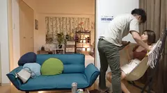 百戦錬磨のナンパ師のヤリ部屋で、連れ込みSEX隠し撮り 210 ヤリたくて久々に呼び出したハーフ顔ムスメを連れ込み&即SEX！細身で色白スベスベボディ！巨乳で美尻で美脚！敏感体質で連続絶頂！ポテンシャル高すぎなエロいカラダを隠し撮り！！のサムネイル画像