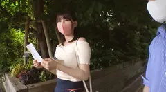 マジ軟派、初撮。 1668 ナンパしようと思ったら突然の雨…萎えていたら雨宿り中の肩出し清楚女子を発見！押しに弱い彼女はスタイルの良さを褒められてつい股を開いてしまう…。大人しかったのにSEXになるとだらしなく喘ぎイキまくるギャップがエロい！のサムネイル画像