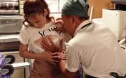 万引き スーパーの人妻たち ●デカ乳むっちりなエロ美人妻のサムネイル画像