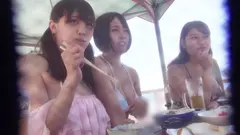 ビーチナンパでテンション高めな専門学生トリオを確保ぉッ☆イメージビデオの撮影で釣り上げいつの間にやらハメ撮り敢行wwツインテ巨乳ちゃんが電マ責めでビッチに覚醒wwのサムネイル画像