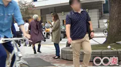 ■｢ゴムは付けないでください！！｣■※美裸身！美乳！！美脚！！！全てに目移りしてしまう極上人妻※｢中出しじゃなきゃSEXじゃない！｣と言う変態的性癖の持ち主！※自らゴムを取り生ハメ挿入！？取った瞬間イキ方激変！！※｢ああぁぁイっちゃう！！！｣と感度1000倍！※腰をくねらせ絶頂と痙攣を繰り返し、4回中出し鬼イキSEX！！のサムネイル画像