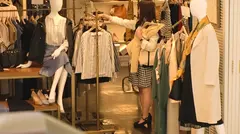 マジ軟派、初撮。 1302 お願い事をなんでも聞いてくれる優しい女の子♪おっぱい揉むのもOK！？乳首ビンビンに勃起させてそのまま撮影開始！恥ずかしがりながらもどエロい腰つきでデカ○ンを堪能…！のサムネイル画像