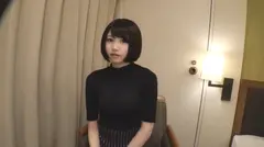 【初撮り】ネットでAV応募→AV体験撮影 931 過去のセックスのエピソードがヤバいガソスタ勤務ショートヘア美少女、「私に給油して」と言わんばかりに自分から腰を振ってくる……！のサムネイル画像