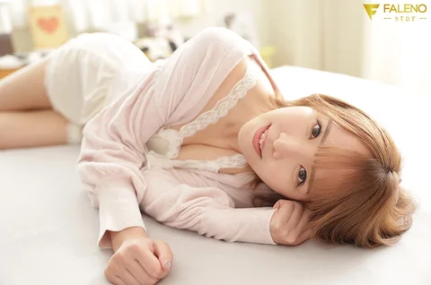 いつも明るいフェラチオ大好き彼女と朝から晩まで密着SEXしまくるラブラブ同棲生活 臼井リカのサムネイル画像