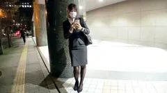 【可愛すぎる】【中国語教師】中国語が教えている学校の先生が応募してきましたw応募理由が「生徒に手を出せないので撮影に来ました！」これってただの欲求不満ですよねwww学校の先生も色々と苦労しているのですね！日々の不満を忘れさせるほどのエッチをご堪能しましょう！！【3P】【ドスケベフェラ】スレンダーボデイに美乳と美尻は超敏感！感度よすぎてイキまくりwハイレベルのフェラはチンポを離さない！お互いに求め合う濃密3Pはノンストップ！！ねっとり濃厚に貪り尽くすドロドロSEXを見逃すな！！のサムネイル画像