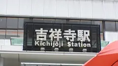 マジ軟派、初撮。 1918 外回り中のお姉さんをナンパしてホテルへ！おっぱいを揉まれ嫌がりつつも感じてしまい…健康的なスレンダーボディに美乳で美尻！顔面偏差値まで高い上玉レディがされるがまま快楽に負けておサボりSEX！の5番目のサンプル画像