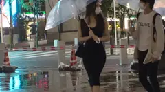 マジ軟派、初撮。 1721 整った顔立ち！抜群のスタイル！すれ違った男が振り返る美女をナンパ！警戒心が徐々に解け、お尻を撫でられ徐々に発情…。スレンダーボディに不釣り合いなF乳を揺らし、息を切らして喘ぐ！！のサムネイル画像